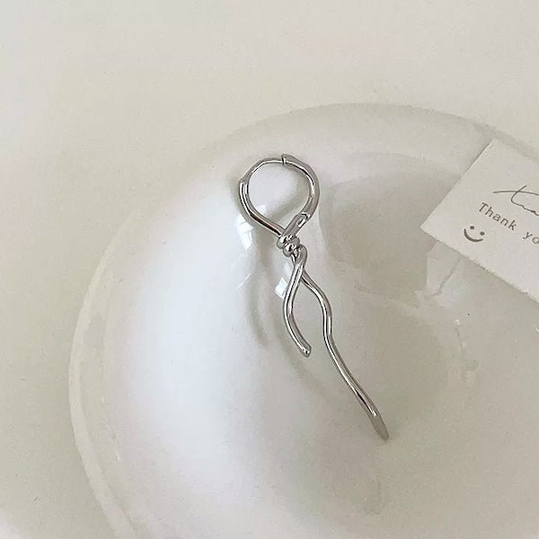 Uniek ontwerp, gedraaide knoop, slanke oorbellen, één paar