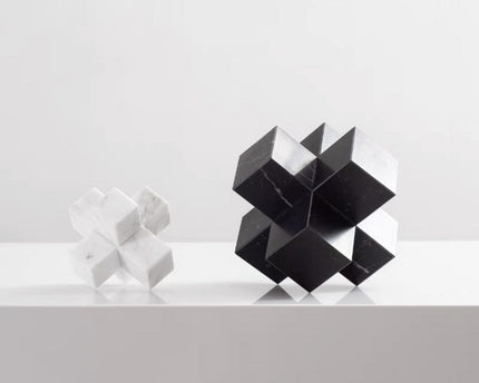Licht luxe modern eenvoudig marmeren kruis zwart Klein formaat: 9cm*9cm*9cm