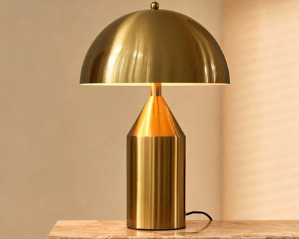 Otto Gold Dressoir Lamp – Stijlvolle metalen tafellamp voor elke kamer