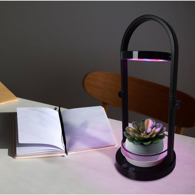 LED -plantentablet Licht 53,5 cm hoog, gemaakt van metaal en plastic in het zwart, met geïntegreerde LED