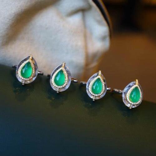Royal Pear -Cut Green Onyx Ring - verstelbaar