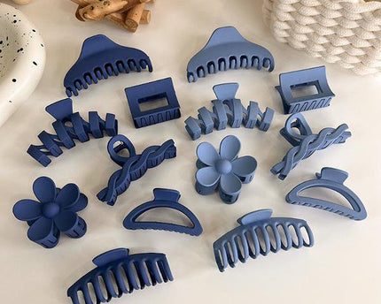 Minimalistische blauwe kleurtoon klauw haarclips
