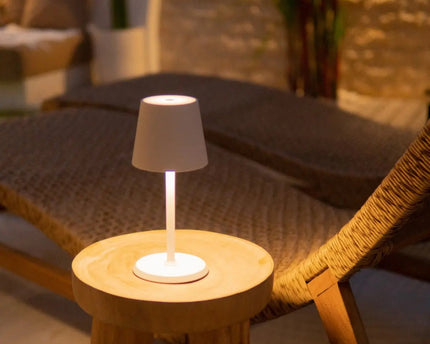 James White oplaadbare tafellamp – draadloos, dimbaar en elegant