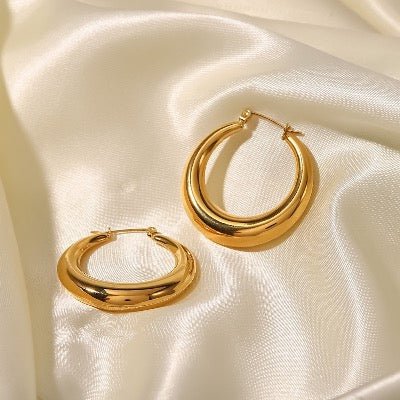 Chique gouden oorringen - Nieuwe maanvorm