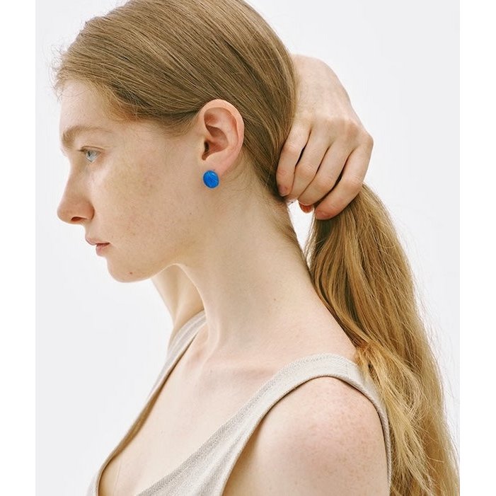 Opvallende blauwe onyx ronde oorstekers