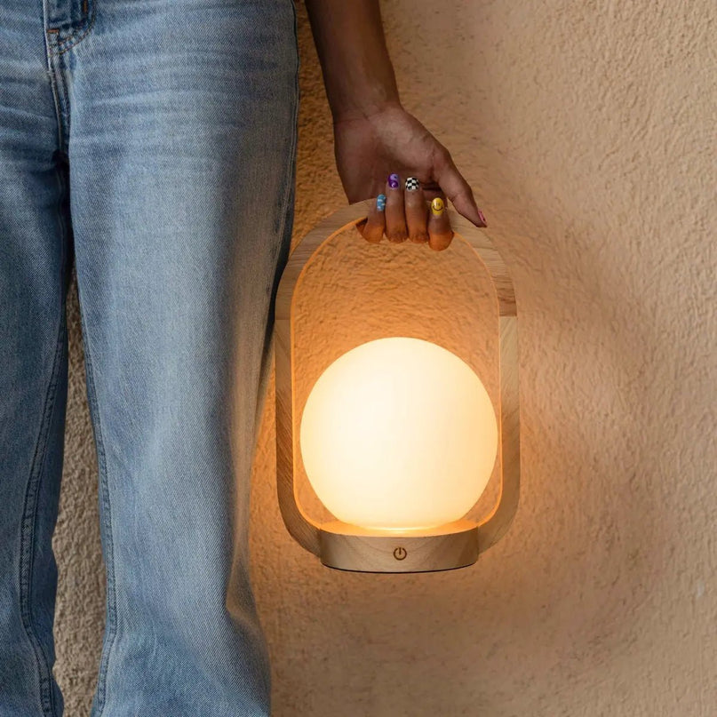 Skye Lichtbruine Houten Snoerloze Lamp | Oplaadbaar en dimbaar ontwerp