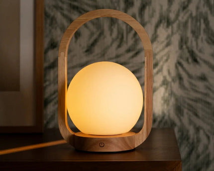 Skye Lichtbruine Houten Snoerloze Lamp | Oplaadbaar en dimbaar ontwerp