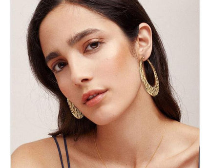Moon Net - Oversized gouden hoepeloorbellen