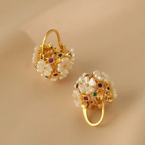 Romantische bloemenmand hoepel oorbellen