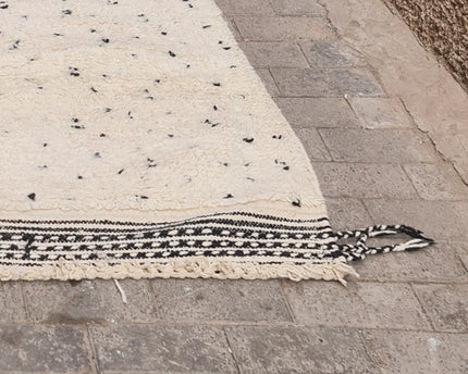 Berber vloerkleed Beni Ouarain Plumetis 190 x 290 cm