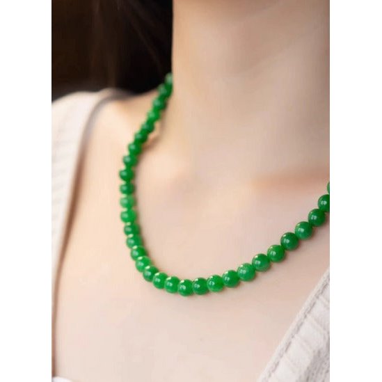 Tijdloze levendige groene jade kralen ketting