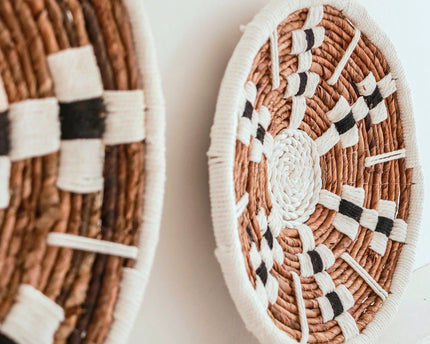 Wanddecoratie Ronde Boho Muurmand of Platte Kom TAMAN gemaakt van Bananenvezel (2 maten)