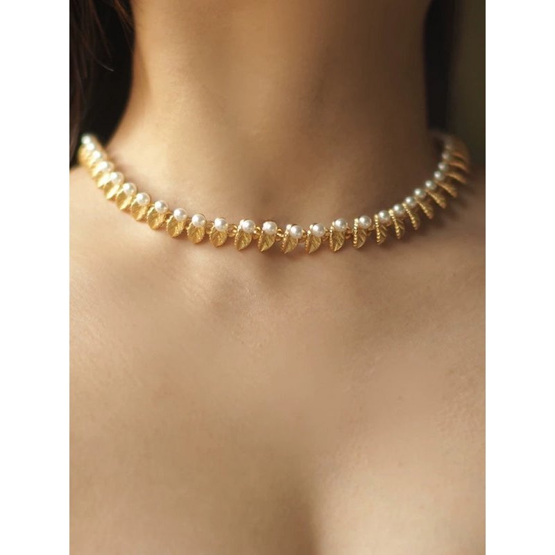 Vintage gouden bladeren parelketting