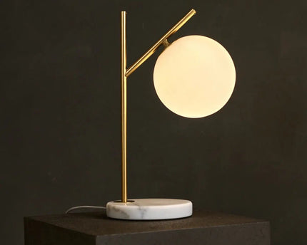 Madison Marmeren Lamp met Matglazen Bol – Elegante Tafellamp