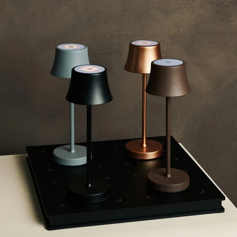 De Pijp Mini koper oplaadbare tafellamp - Draadloos opladen, dimbare lamp en 3 lichte kleuren