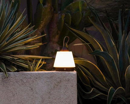 Liv donkerbruine oplaadbare lamp – leren band, dimbaar, 3 lichtmodi, draadloos