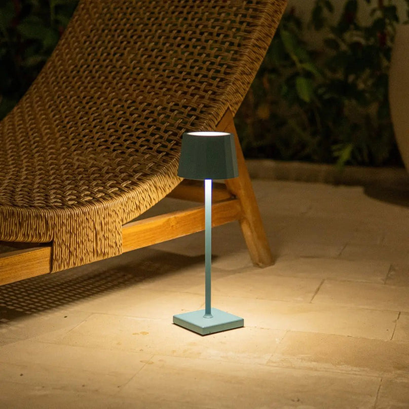 William Amsterdams blauwe oplaadbare ijzeren tafellamp – dimbaar, batterij van 120 uur, USB-C