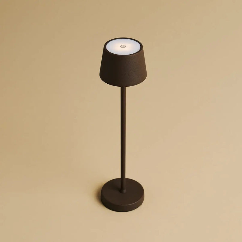 Vondel Mocha Brown oplaadbare en draadloze lamp perfect voor horeca -industrie - draadloos oplaadbaar via laadstation