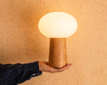 Max lichtbruine houten oplaadbare tafellamp met glas en oplaadbare batterij | Dimbare en veelzijdige verlichting