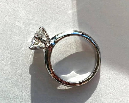 Timeless 6 Claws Solitaire Rings - Moissanite Stone