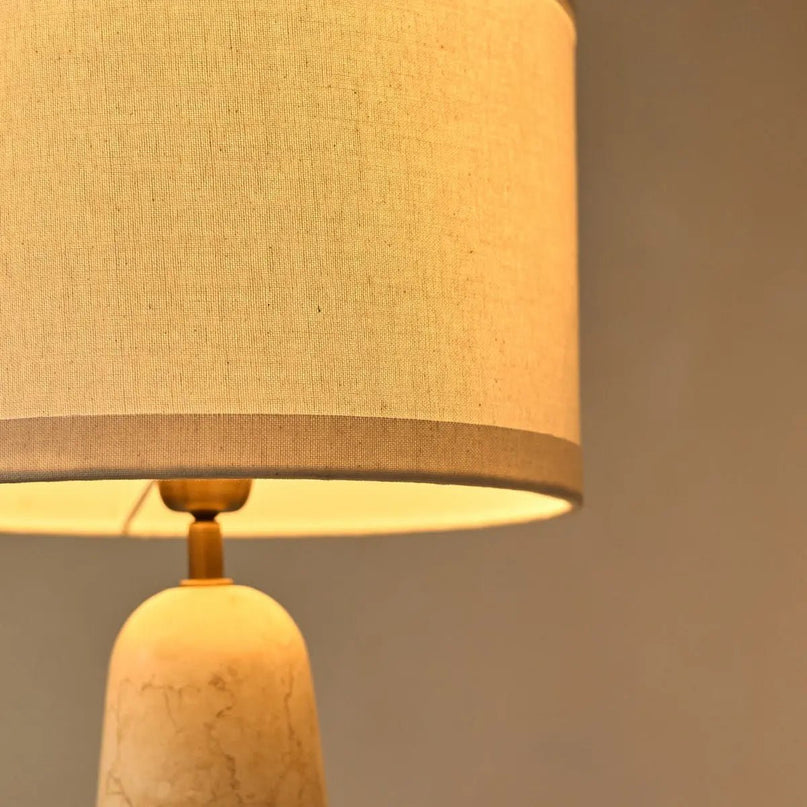 Charlotte Marmeren Lamp met Katoenen Kap – Elegante verlichting voor uw huis