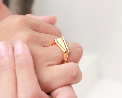 Minimalistische ring 18k verguld - gouden ring 925 zilver goud vermeil - driehoekige statement ring - JIMBARAN