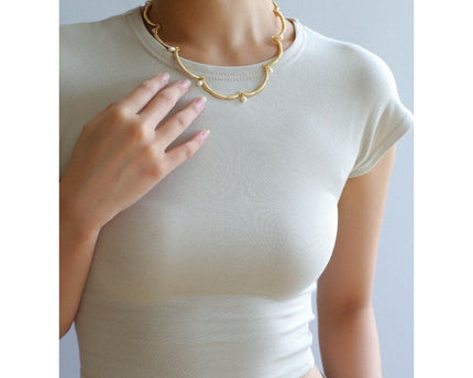 Elegante kanten bloemversiering parelketting