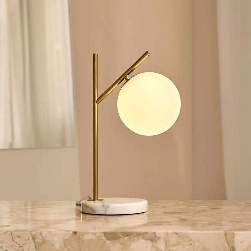 Madison Marmeren Lamp met Matglazen Bol – Elegante Tafellamp