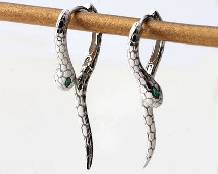 Unieke groene -eye cobra -ontwerp oorbellen - goud n zilver