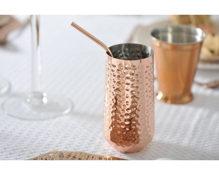 Cocktailglas met koperen rietje
