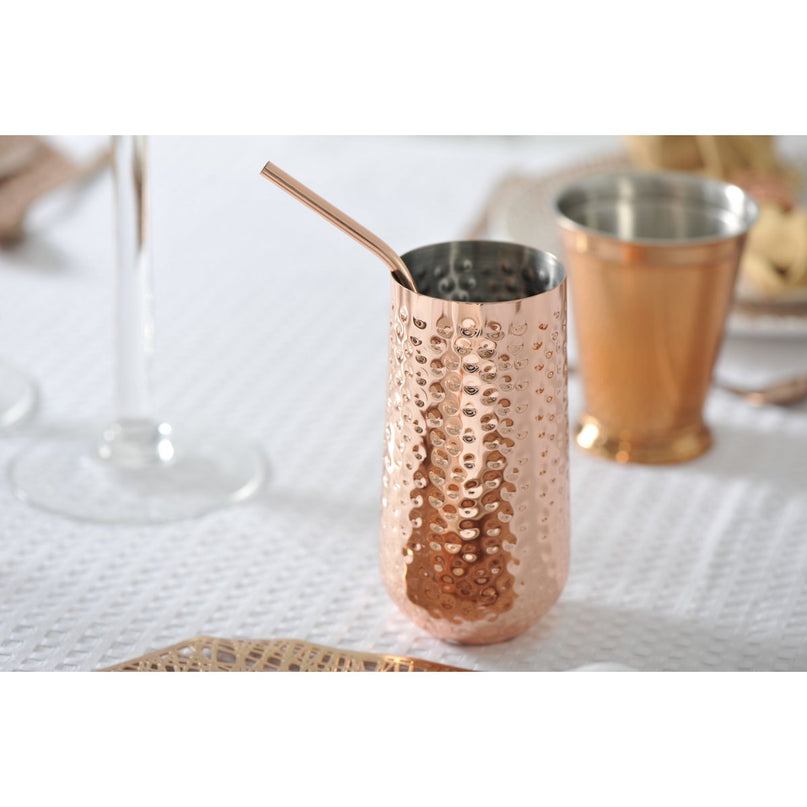 Cocktailglas met koperen rietje