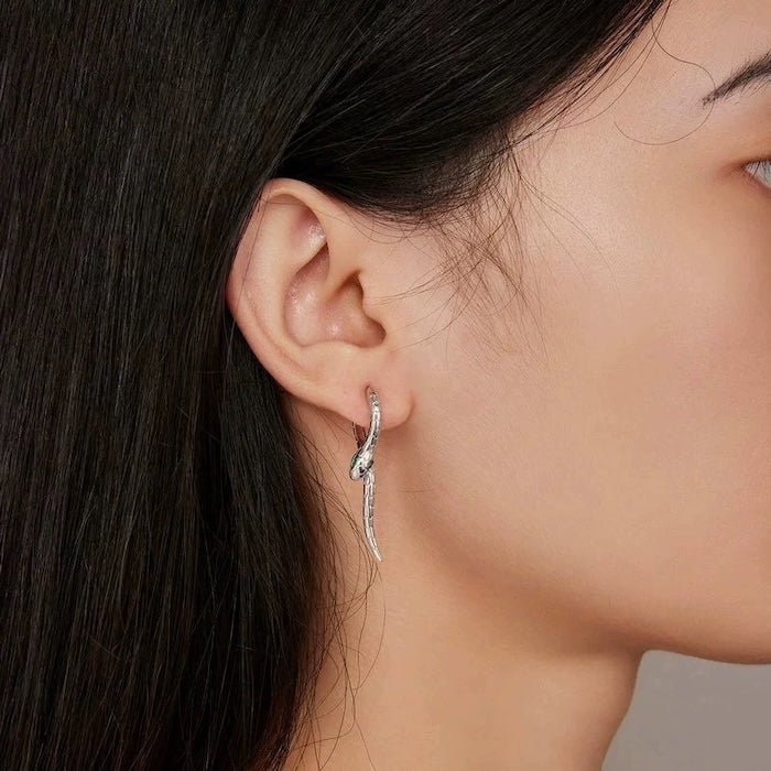 Unieke groene -eye cobra -ontwerp oorbellen - goud n zilver