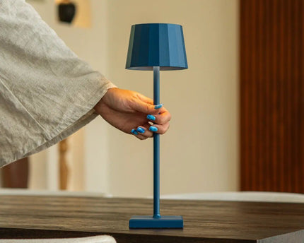 Wouter delftware blauw oplaadbare tafellamp-draadloos opladen, dimable, 120 uur batterijduur