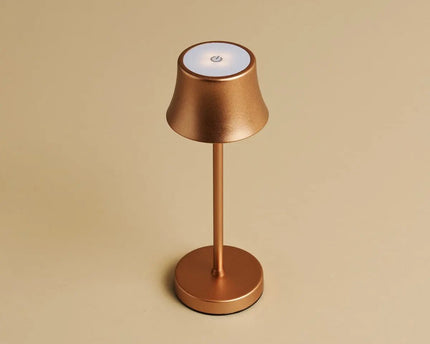 Combi Set Professional-8 X de Pijp Mini Copper Oplaadbare tafellampen & 1 x Central Station Wireless Laying Station met Qi-Technology-Perfect voor restaurants, gastvrijheid en hotels