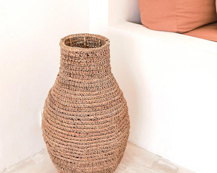 Geweven Boho Vaas SAKRA gemaakt van bananenvezels en raffia