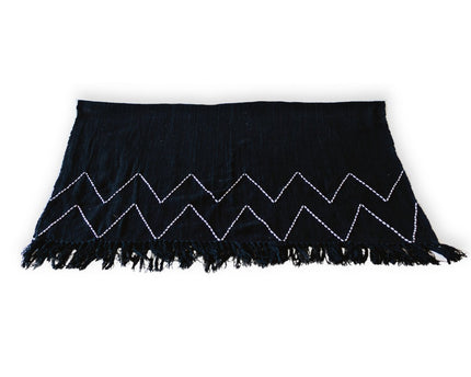 Zwarte plaid handgeweven – Boho sprei – geruite franjes en zigzagpatroon – gezellige bankdeken – katoenen plaid 140x200 cm LINGGAH