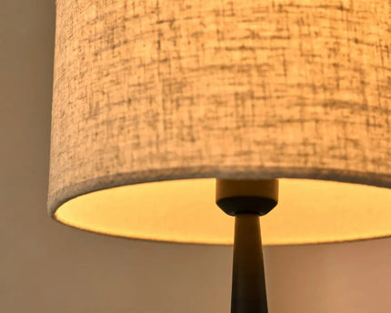 Jacob zwarte lamp met beige kap – elegante en warme verlichting