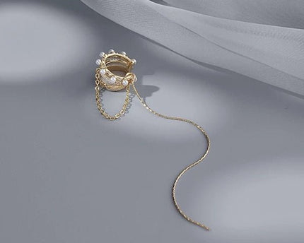 Elegante oormanchet met ketting - Uit één stuk