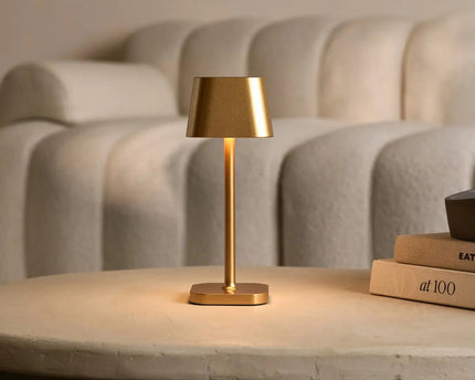 Ava Goud Oplaadbare Tafellamp | Draadloos, dimbaar en stijlvol