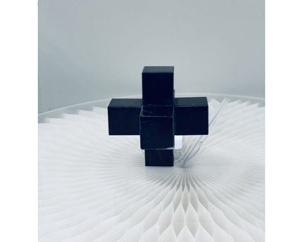 Licht luxe modern eenvoudig marmeren kruis zwart Klein formaat: 9cm*9cm*9cm