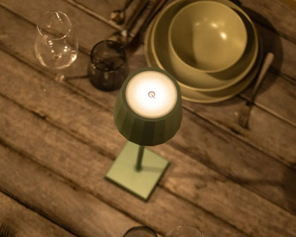 William Sage groene oplaadbare tafellamp – USB-C, dimbaar, batterij met een levensduur van 120 uur