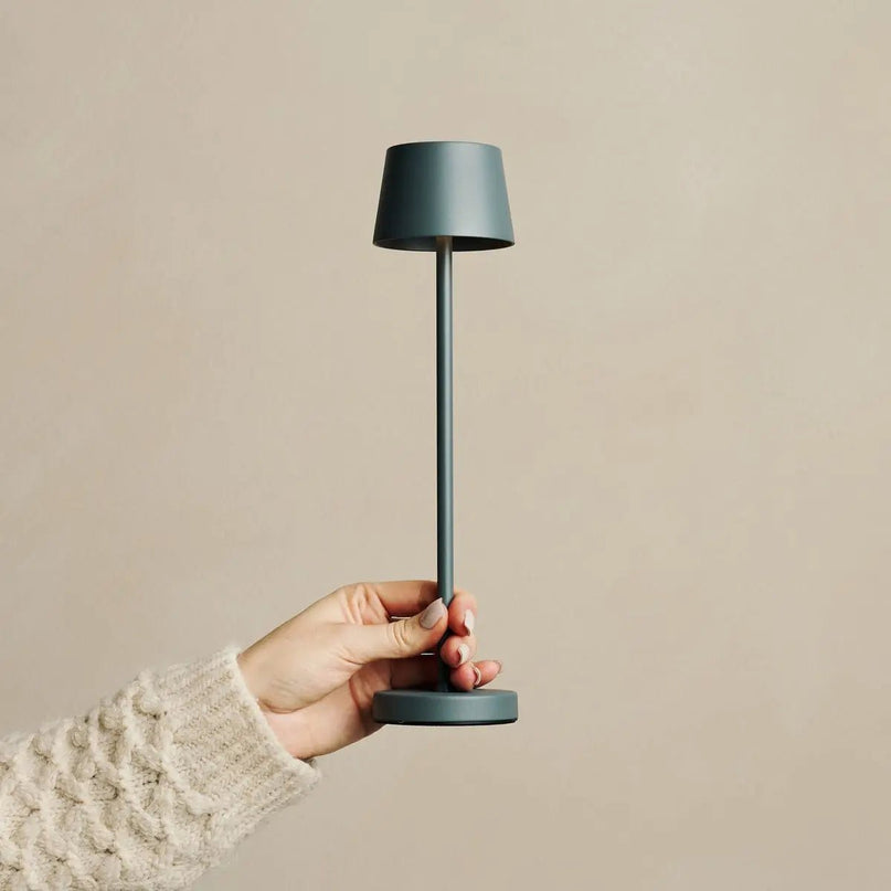 Vondel Mini Stone Gray Oplaadbare en draadloze lamp perfect voor horeca -industrie - draadloos oplaadbaar via laadstation