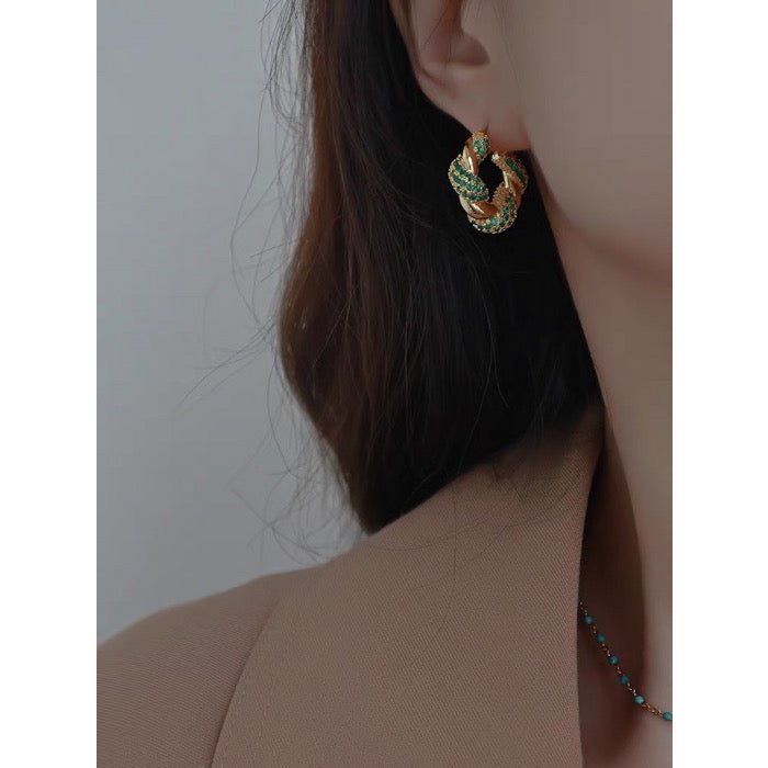 Vintage stijl gevlochten oorbellen - groene stenen