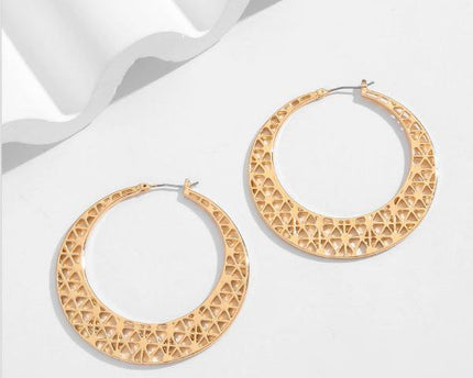 Moon Net - Oversized gouden hoepeloorbellen