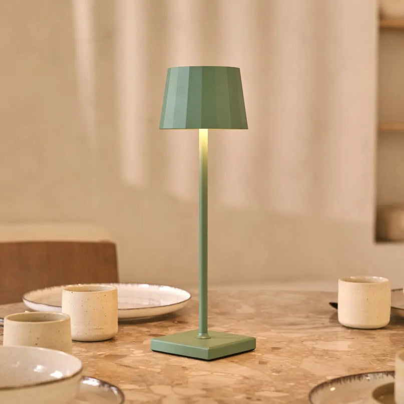 William Sage groene oplaadbare tafellamp – USB-C, dimbaar, batterij met een levensduur van 120 uur