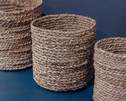 Kleine Zeegras Mand BHINNEKA | Plantenmand | Geweven Boho Mand | Plantenbak | Decoratieve mand | Kleine Opbergmand | Ronde bloemenmand
