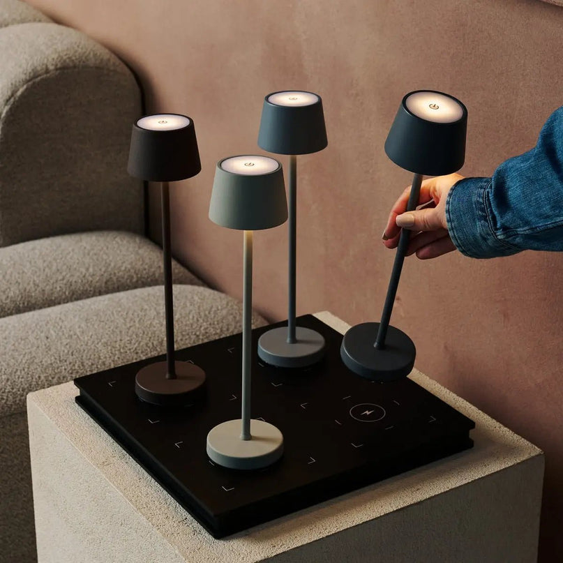 Vondel Mini Stone Gray Oplaadbare en draadloze lamp perfect voor horeca -industrie - draadloos oplaadbaar via laadstation