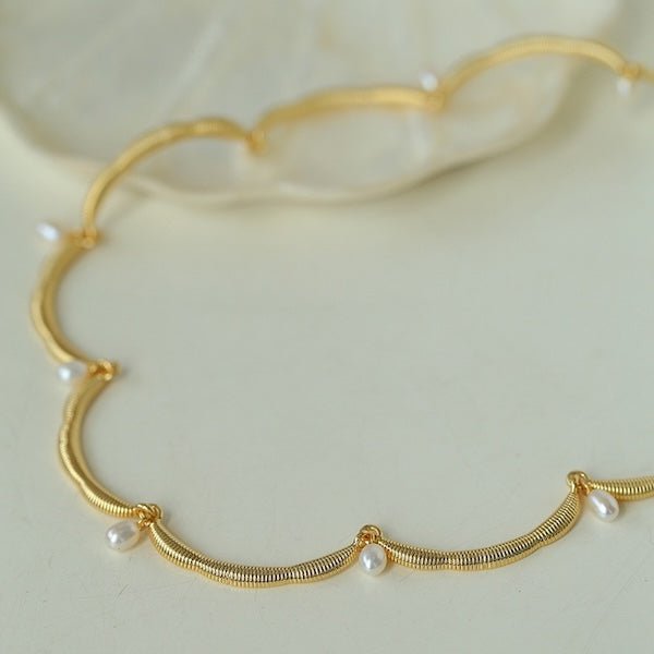 Elegante kanten bloemversiering parelketting