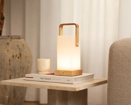 Harper lichtbruine houten lamp – draadloze oplaadbare tafellamp met handvat