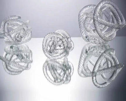 Groot geknoopt glassculptuur (L) Diameter 20cm